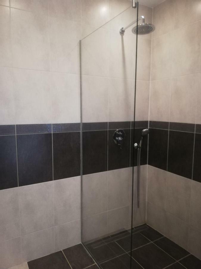 Senza apartman Bratislava Bagian luar foto